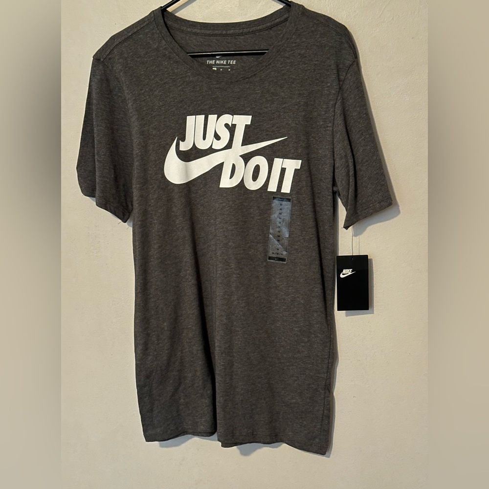Nike gray, short sleeve T-shirt